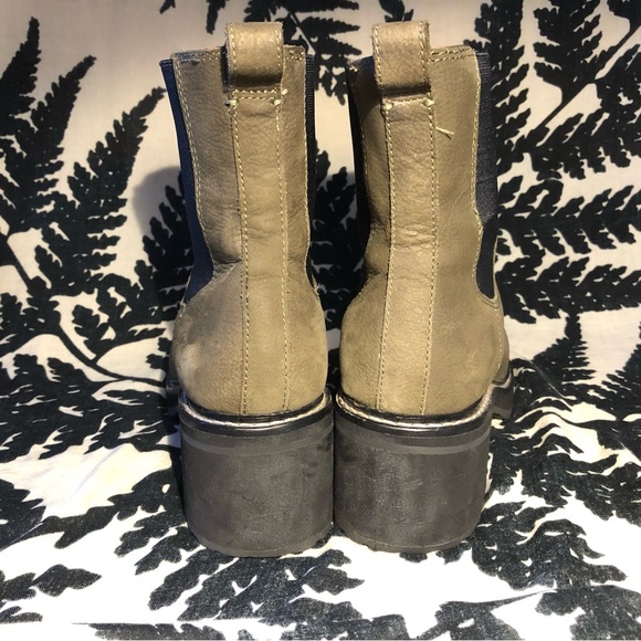 Madewell Olive Carina Platform Chelsea Boot - Picture 3 of 8